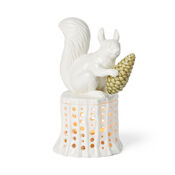Dottir Nordic Design Winter Stories Eekhoorn op boomstam van Dottir Nordic Design